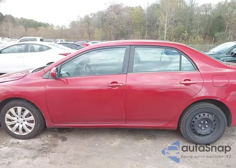 2013 Toyota Corolla Le z USA, uszkodzony, nr VIN 5YFBU4EE4DP094033